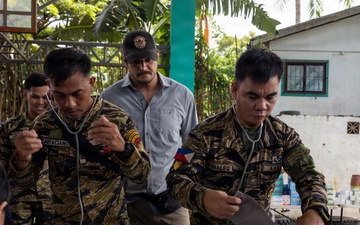 Local Doctors Lead Medical Outreach in Coron