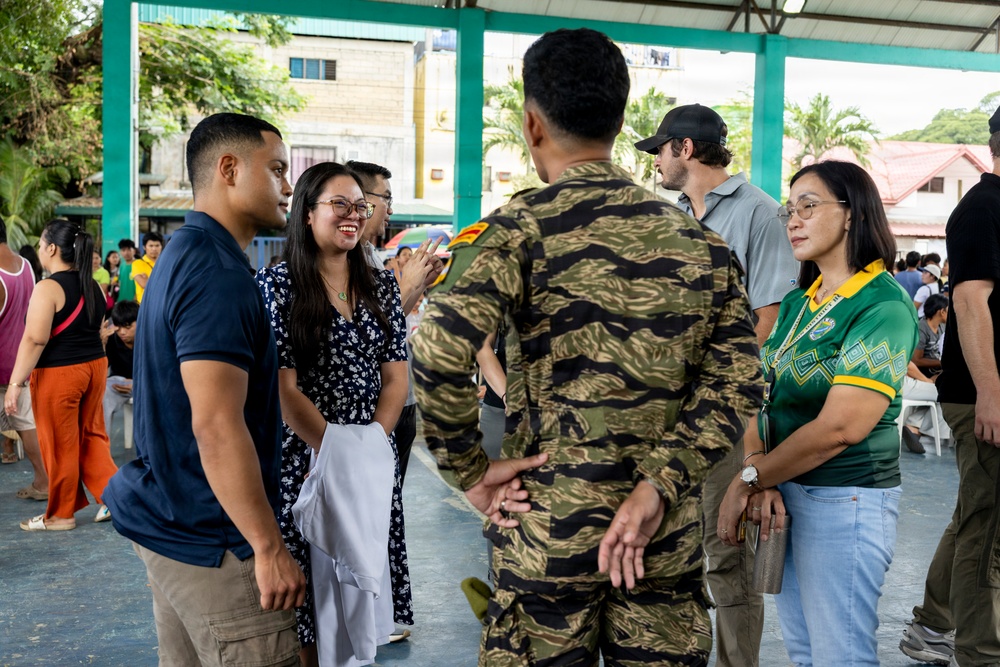 Local Doctors Lead Medical Outreach in Coron