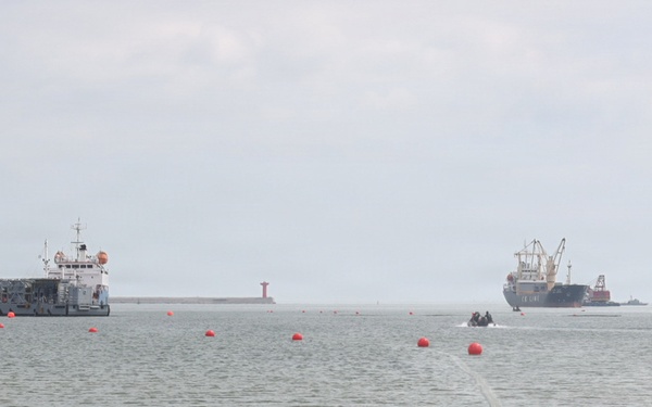 3rd MLG, ROK forces conduct joint fuel and water operations during CJLOTS 26