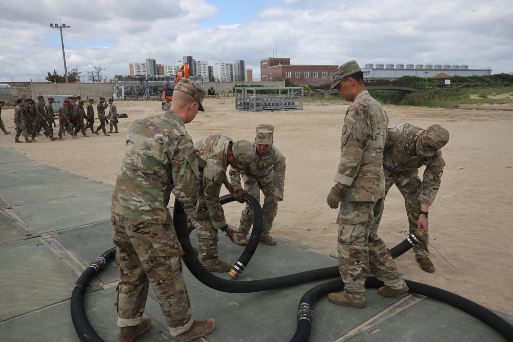 3rd MLG, ROK forces conduct joint fuel and water operations during CJLOTS 26