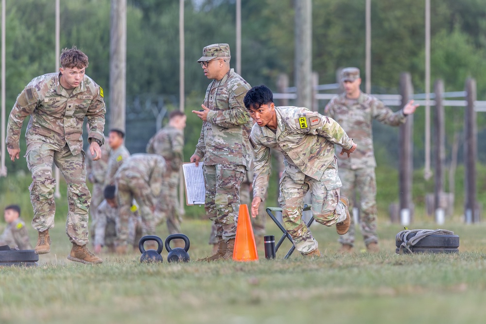 1st Infantry Division Soldiers Tackle AFT at USAREUR-AF Best Squad Competition