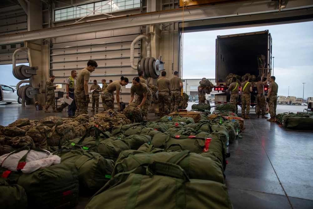 1st Combat Aviation Brigade Conducts Deployment Manifest