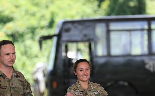 U.S., Bangladesh Soldiers Conduct Bus Raid Class