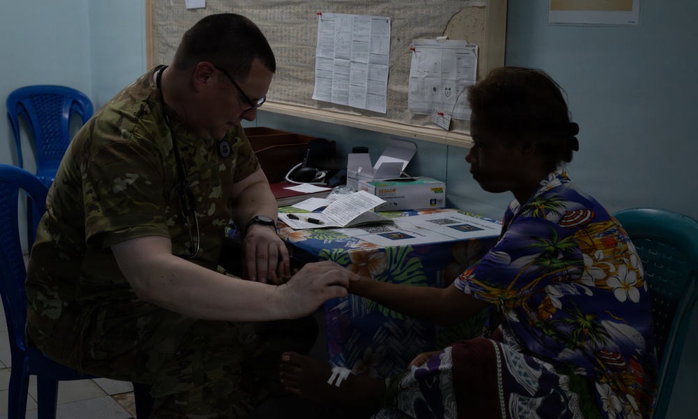 U.S., PNGDF deliver care during Tamiok Strike 26