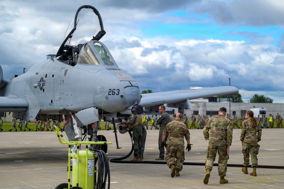 Aircrew and Maintainers Inspect A-10 Thunderbolt II