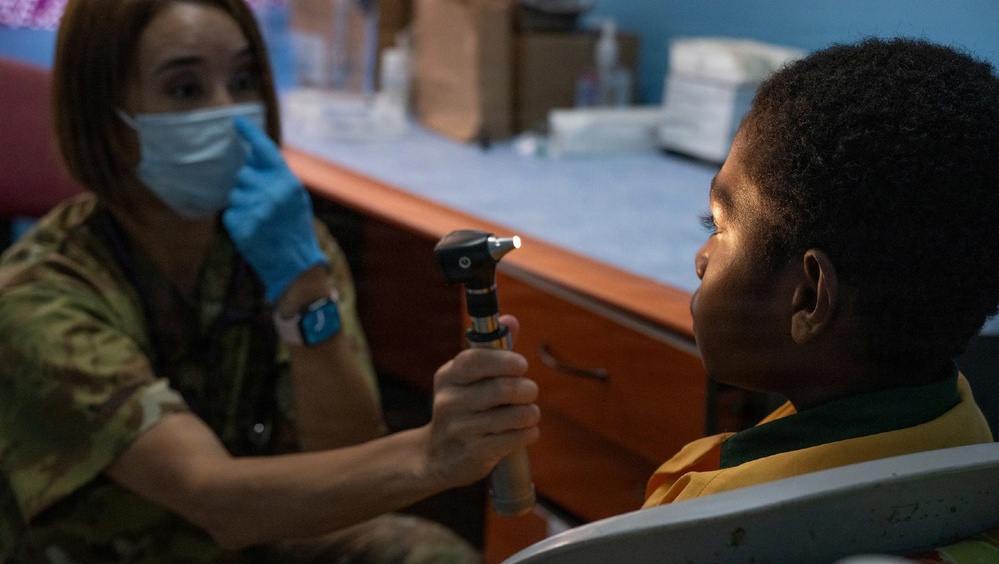 U.S., PNGDF deliver care during Tamiok Strike 26