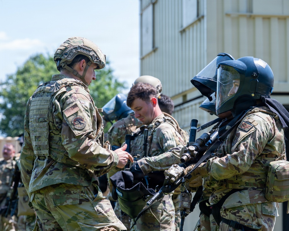 439th Security Forces Squadron completes tactical field training
