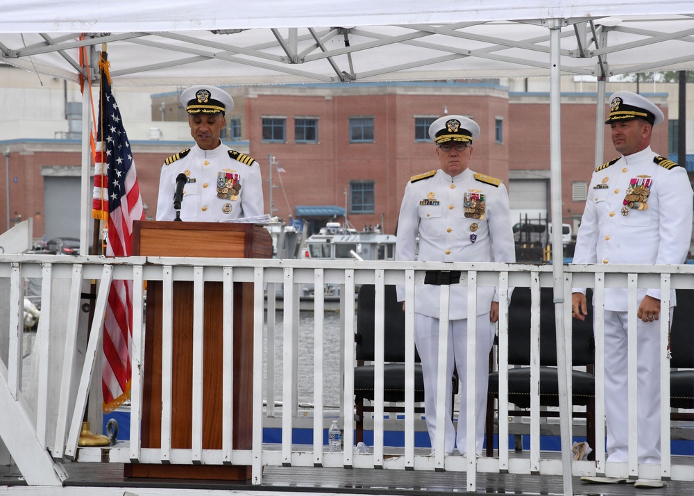Submarine Squadron 12 holds change of command