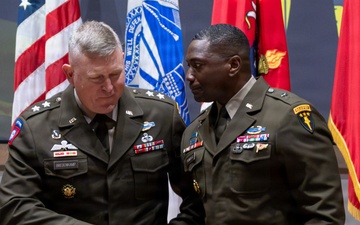Dunmyer becomes the commandant of the U.S. Army War College