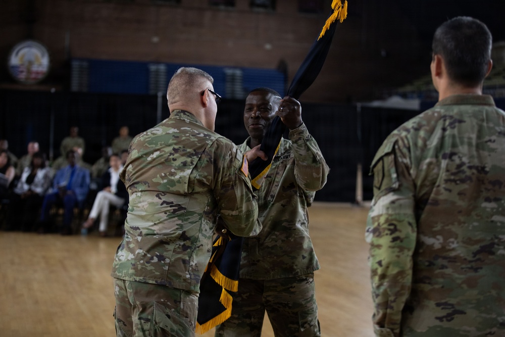 260th Special Brigade holds change of command ceremony