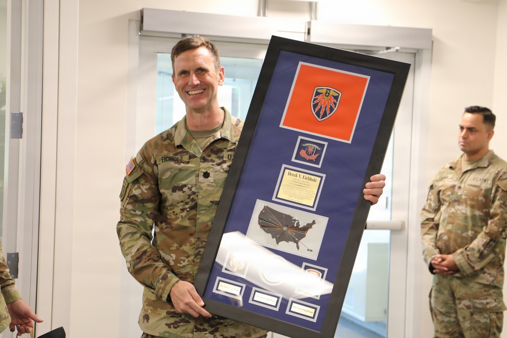 7th Signal Command (Theater) Bids Farewell to Lt. Col. Derek Eichholz