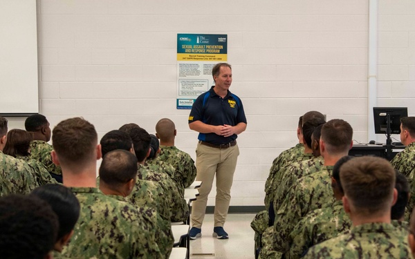 Assistant Secretary of the Navy Tours Recruit Training Command