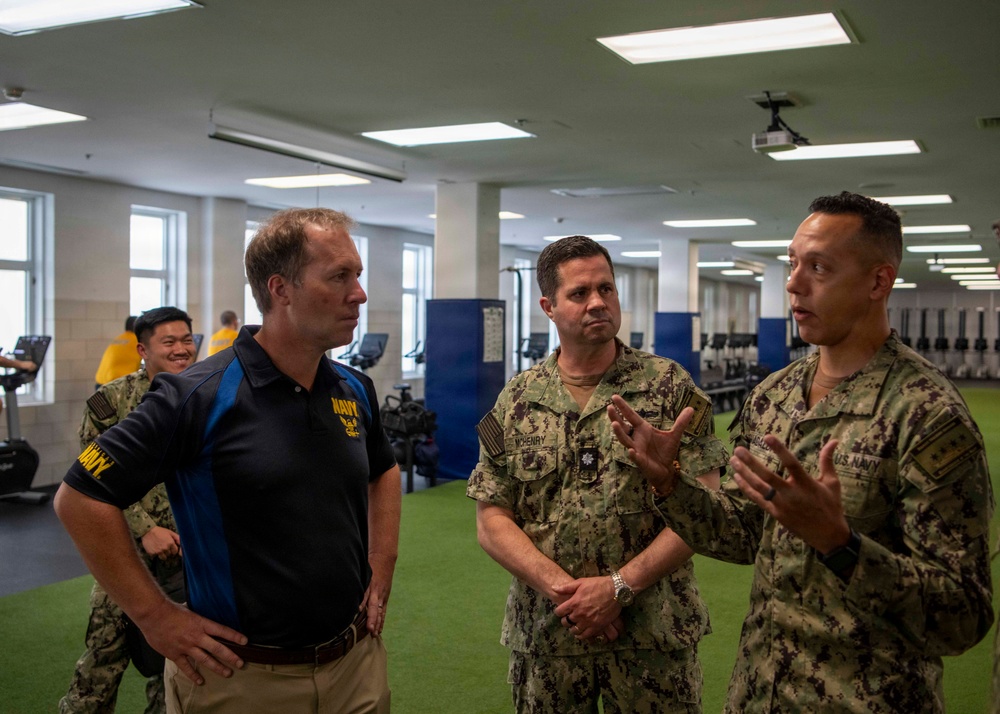 Assistant Secretary of the Navy Tours Recruit Training Command