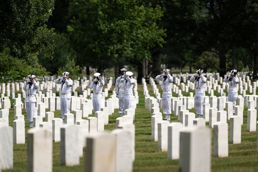 Full Military Funeral Honors with Escort are Conducted for U.S. Navy Cmdr. Raymond Stoetzer in Section 31