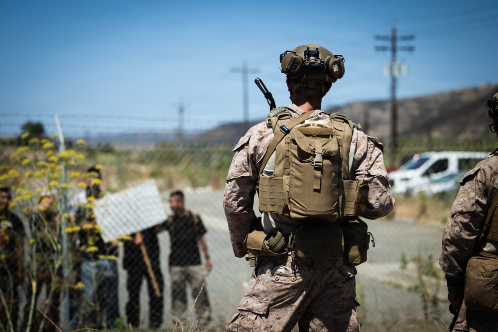 13th MEU | BLT 2/4 Reinforces Simulated U.S. Consulate