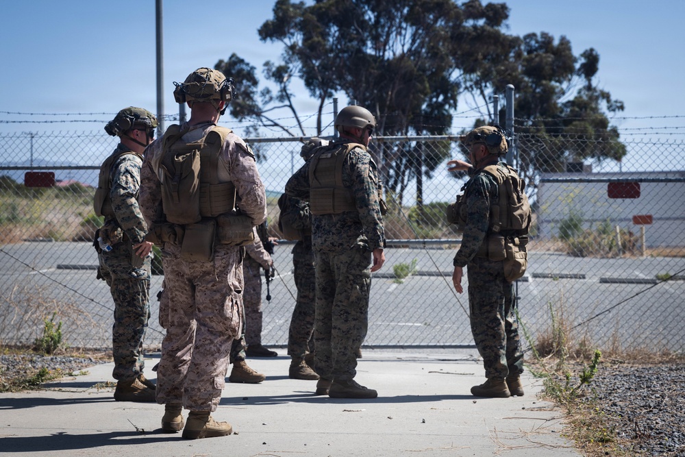 13th MEU | BLT 2/4 Reinforces Simulated U.S. Consulate