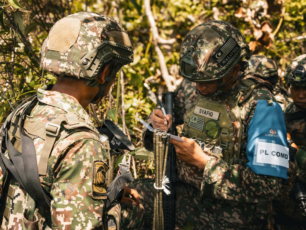 Gagah Setia: Malaysian, Australian and U.S. armies conduct air assault exercise during Keris Strike 26