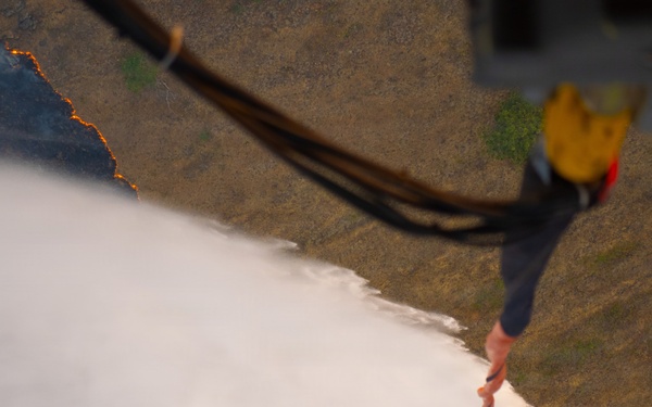 Oregon Guard aircrews begin water bucket missions on eastern Oregon wildfires