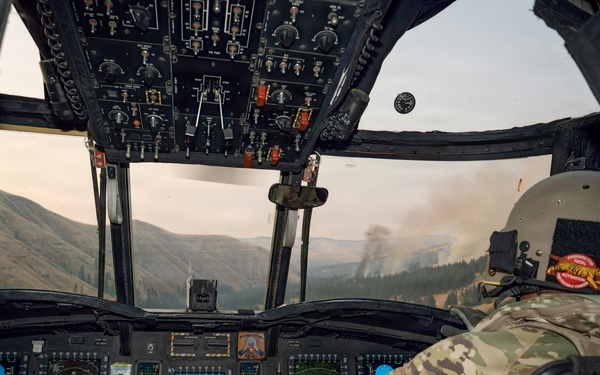 Oregon Guard aircrews begin water bucket missions on eastern Oregon wildfires