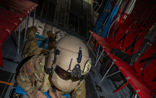 Oregon Guard aircrews begin water bucket missions on eastern Oregon wildfires