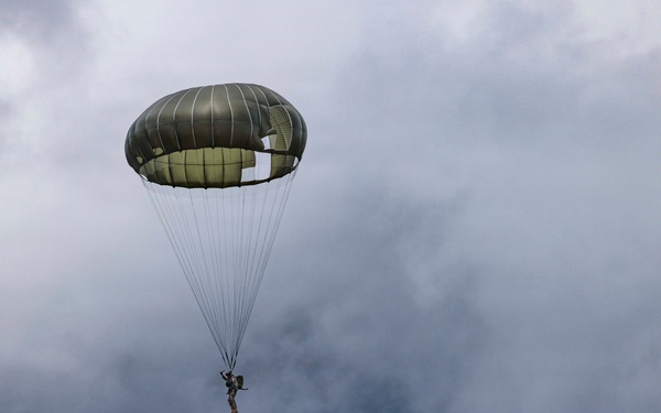 Multinational special forces integrate during RIMPAC 2026