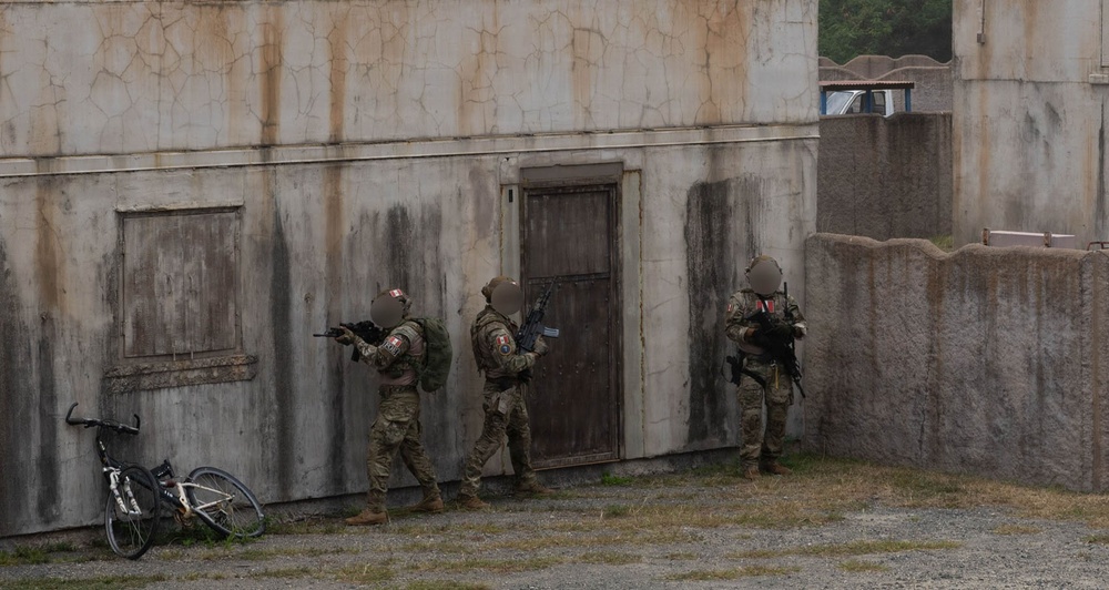 Multinational special forces integrate during RIMPAC 2026