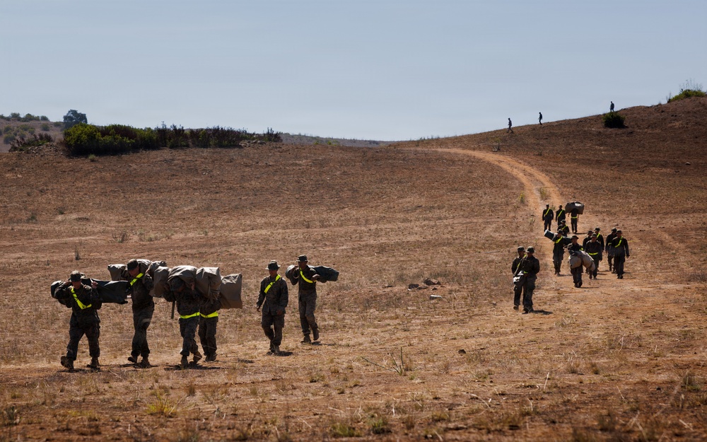SOI-West and NAVSEA Conduct MAAWS Munition Tests - Bunker Construction with 1st CEB