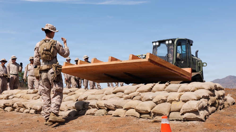 SOI-West and NAVSEA Conduct MAAWS Munition Tests - Bunker Construction with 1st CEB