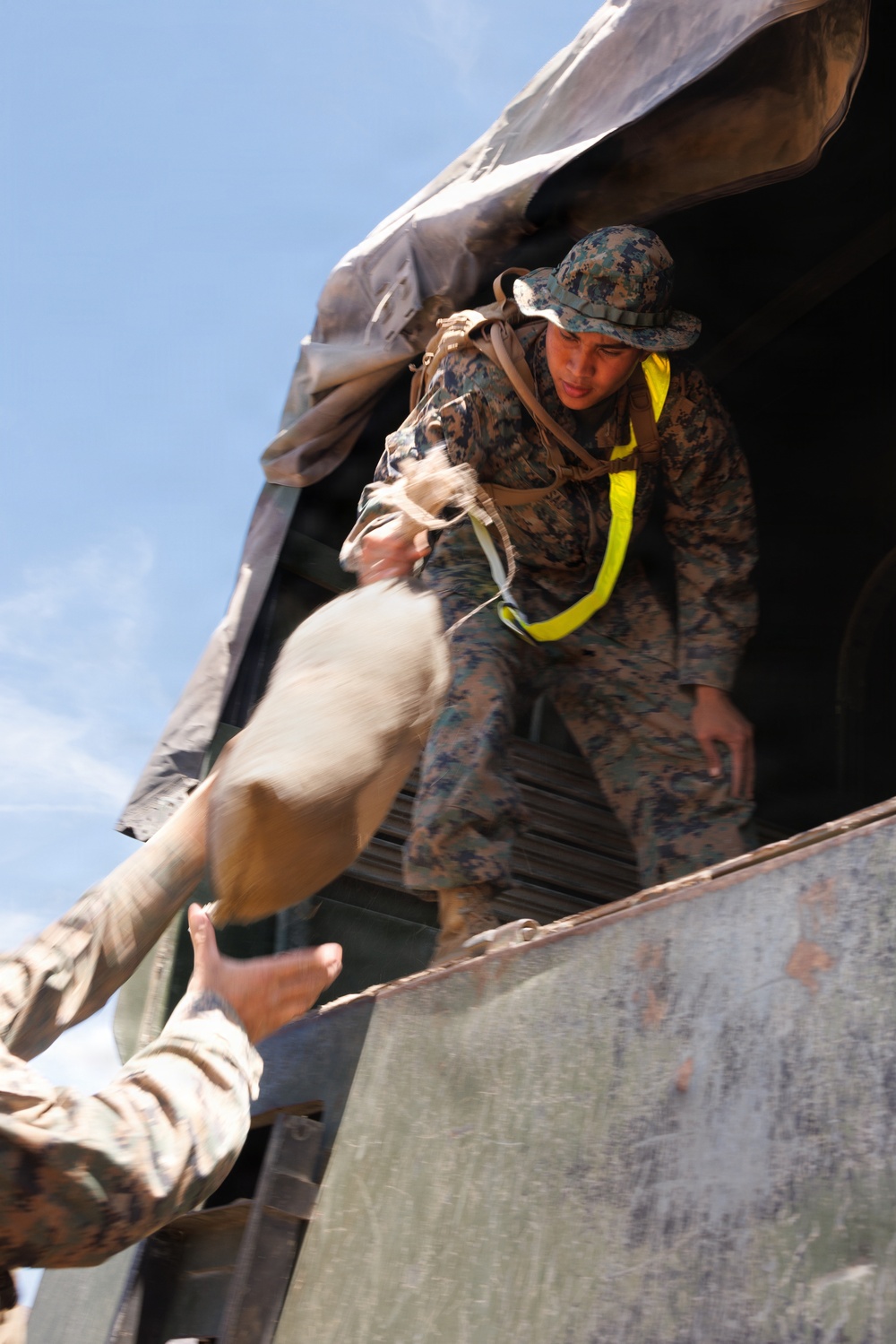SOI-West and NAVSEA Conduct MAAWS Munition Tests - Bunker Construction with 1st CEB