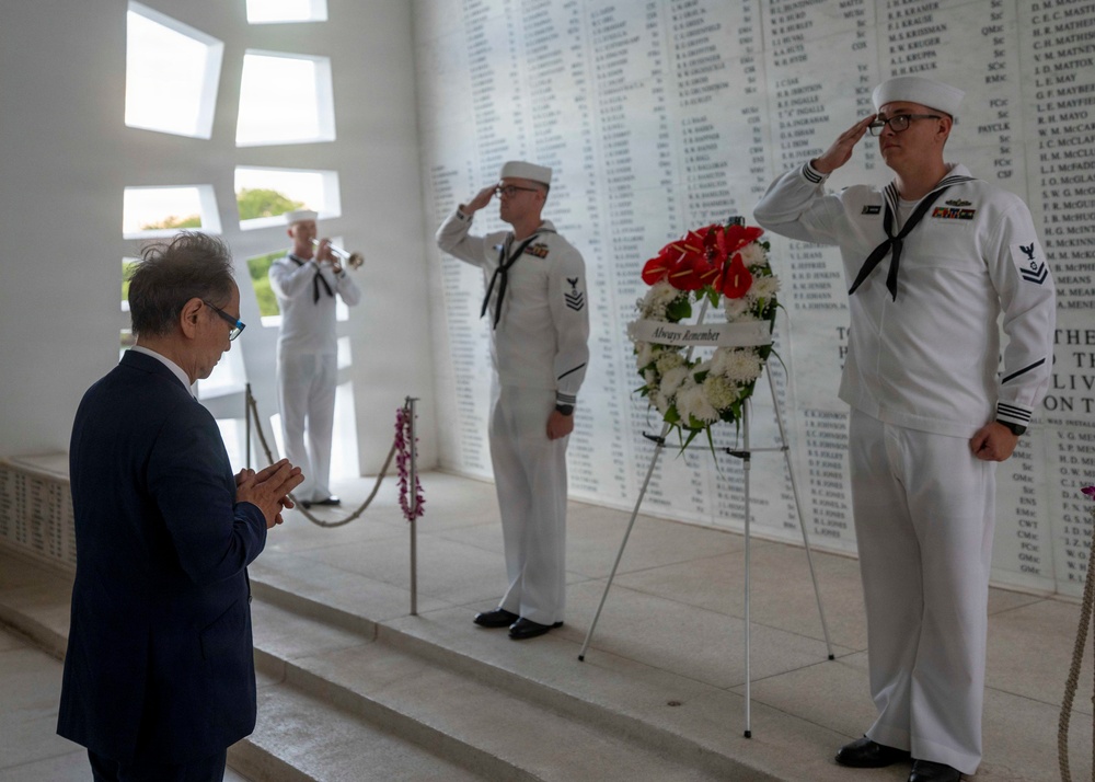 Katsuaki Kamiji, mayor of the city of Yokosuka, visits the USS Arizona Memorial with Adm. Steve Koehler, commander, U.S. Pacific Fleet