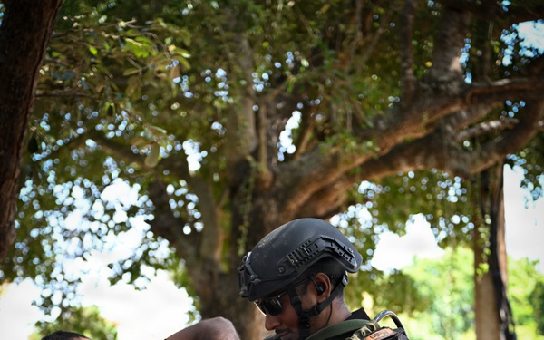 U.S. Coast Guard and Sri Lanka Navy prepare for VBSS Training