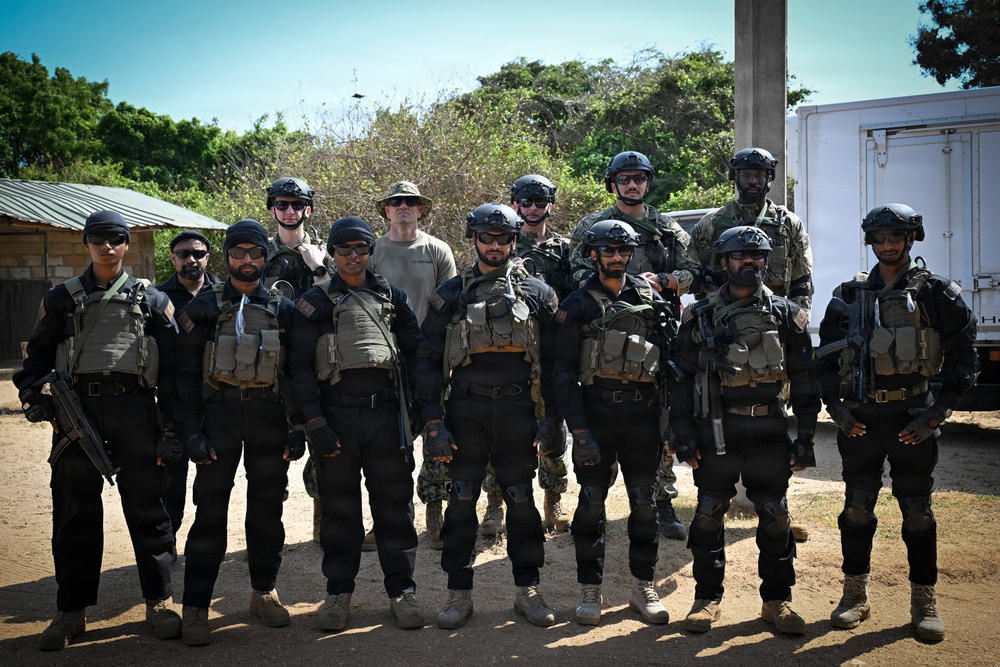 U.S. Coast Guard and Sri Lanka Navy prepare for VBSS Training