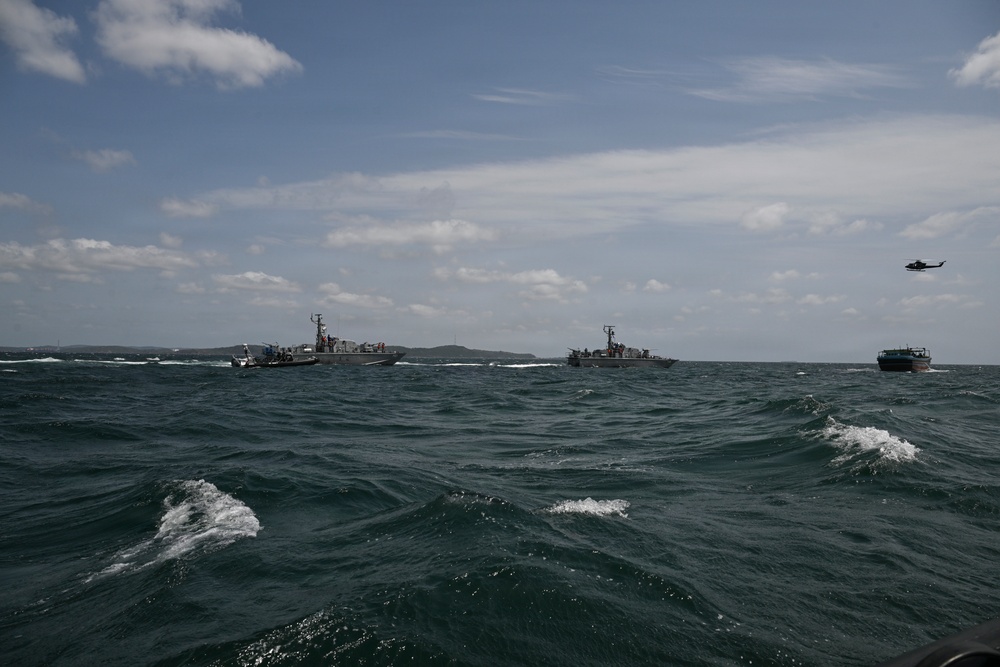 U.S. Coast Guard and Sri Lanka Navy conduct VBSS training during CARAT Sri Lanka 26