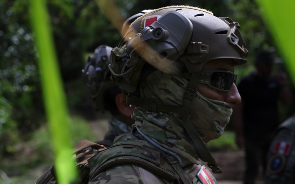 Multinational special forces integrate during RIMPAC 2026