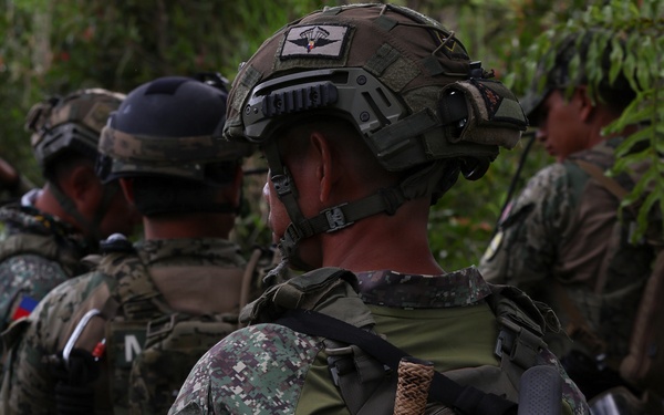 Multinational special forces integrate during RIMPAC 2026