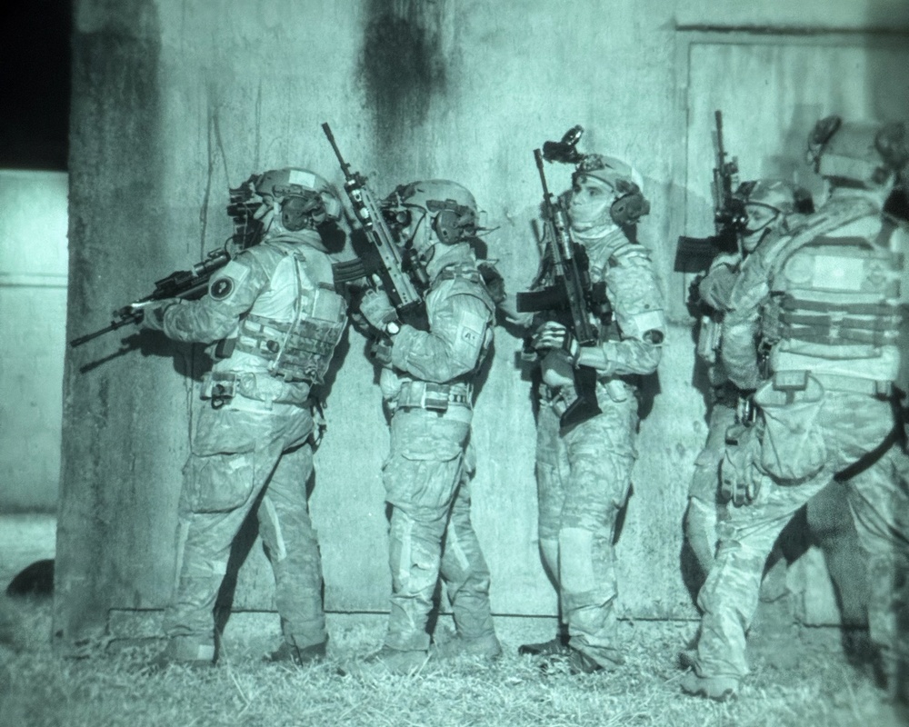 Multinational special forces integrate during RIMPAC 2026