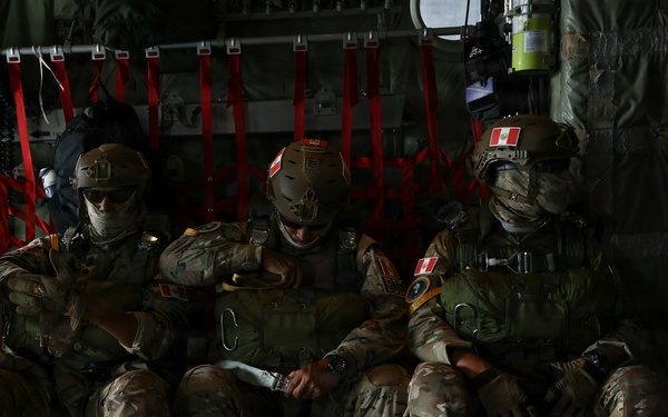 Multinational special forces integrate during RIMPAC 2026