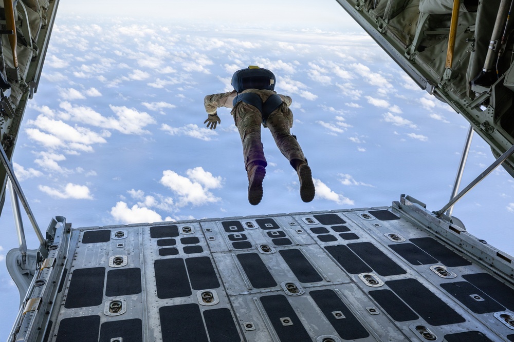 Multinational special forces integrate during RIMPAC 2026