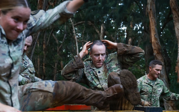 Maj. Gen. James B. Bartholomees says farewell with final PT