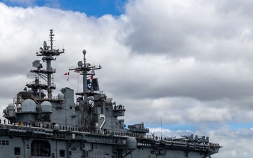 USS Essex returns to Pearl Harbor during RIMPAC 26