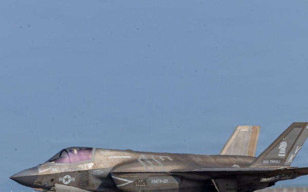Marine Fighter Attack Squadron 121 returns home from 31st Marine Expeditionary Unit