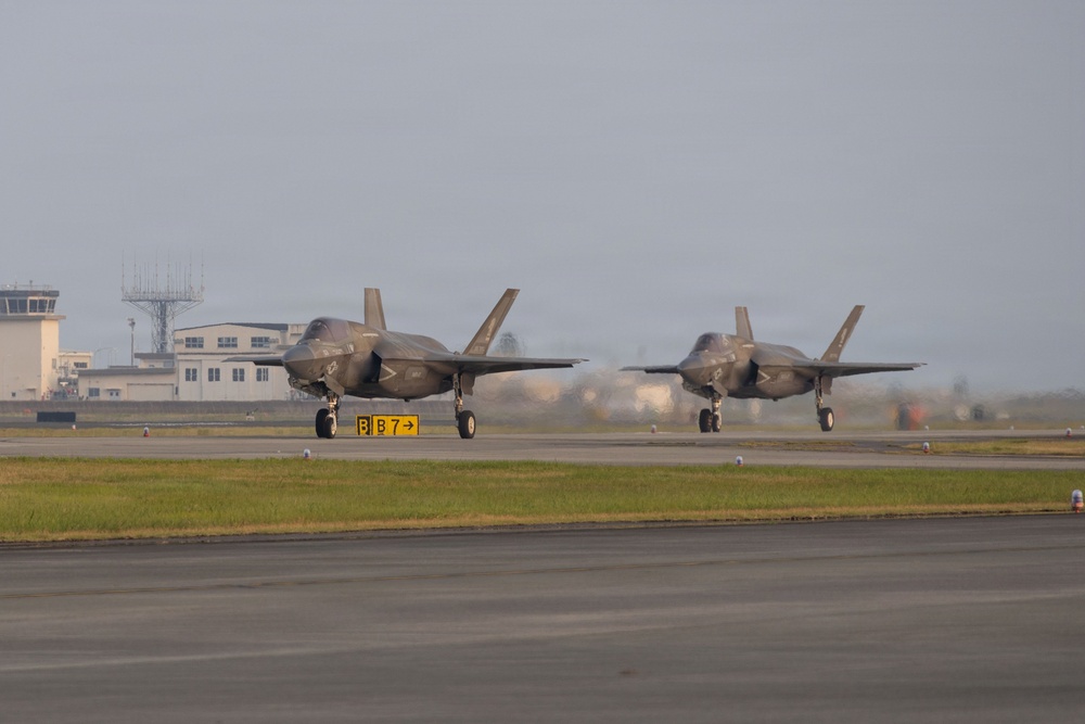 VMFA-121 returns home from 31st Marine Expeditionary Unit