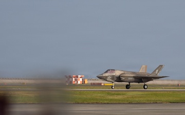 VMFA-121 returns home from 31st Marine Expeditionary Unit