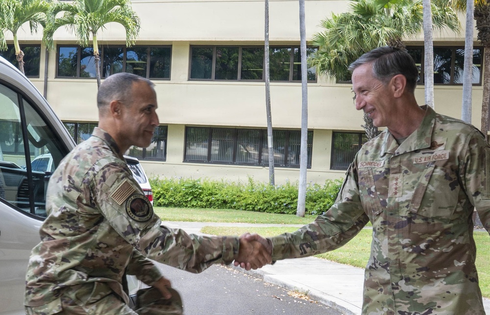 ACC commander visits PACAF