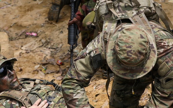 U.S. and Bangladesh Forces Strengthen Skills during FTX