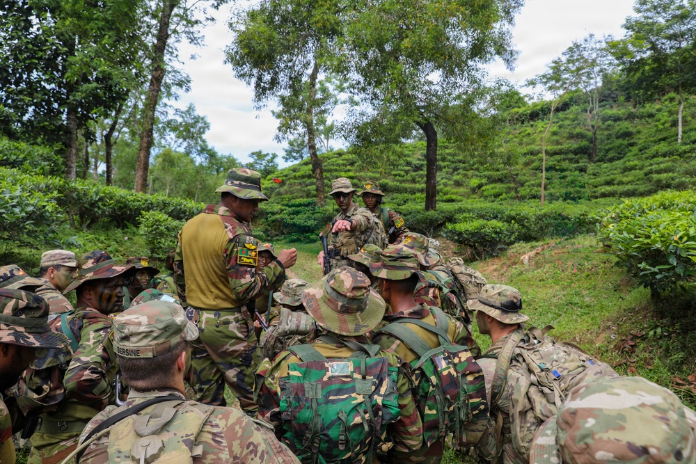 U.S. and Bangladesh Forces Strengthen Skills during FTX