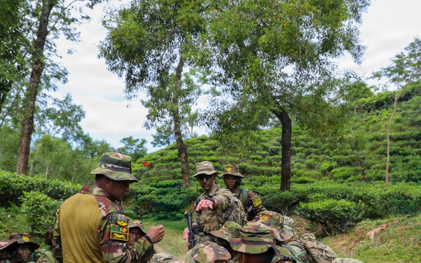 U.S. and Bangladesh Forces Strengthen Skills during FTX