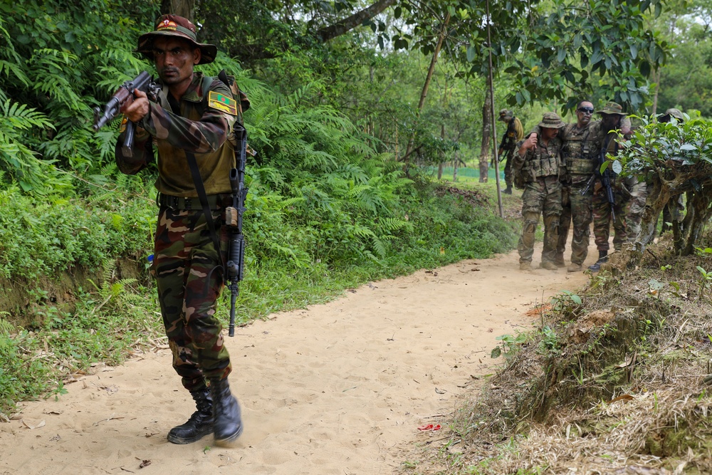 U.S. and Bangladesh Forces Strengthen Skills during FTX