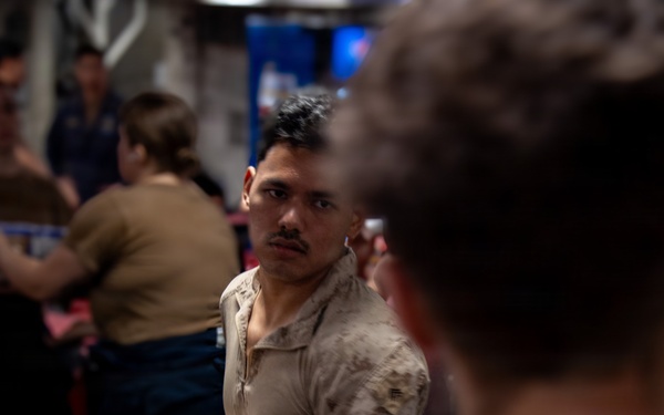 USS Boxer, USNS Wally Schirra Conduct VERTREP
