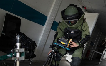 KFOR RC-E EOD Soldiers conduct counter IED training at Camp Bondsteel